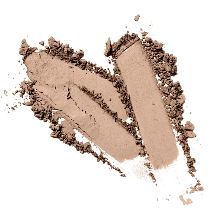 Talc-free Bahama Refill eyeshadow with creamy texture and shimmering finish.