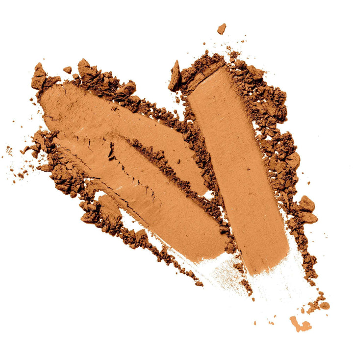 Silky, talc-free eyeshadow with creamy texture and luminous finish.